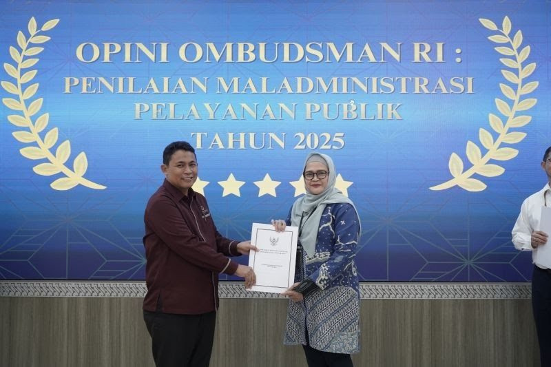 Pemda DIY Terima Penghargaan Pelayanan Publik Terbaik