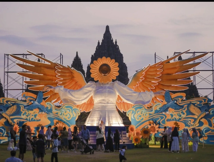 Sunflower Angel Mekar di Prambanan, Hadirkan Kisah Cinta dalam Balutan Seni dan Warisan Budaya