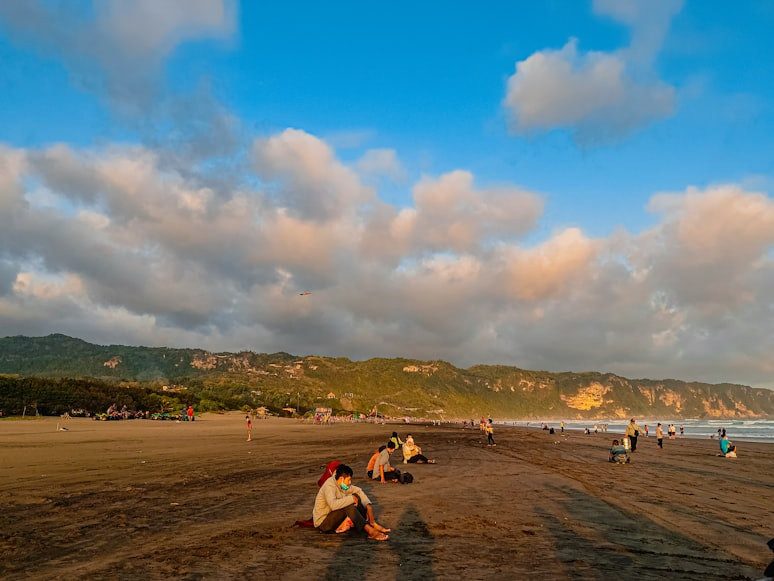 Pemkab Bantul Pertimbangkan Usulan Penurunan Tarif Retribusi Wisata Pantai